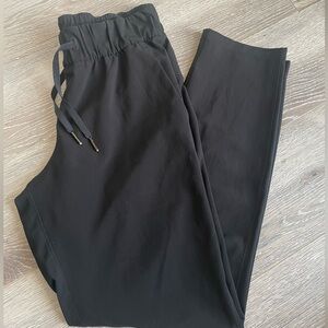 lululemon athletica On The Fly Pant Black 7/8 length - size 4